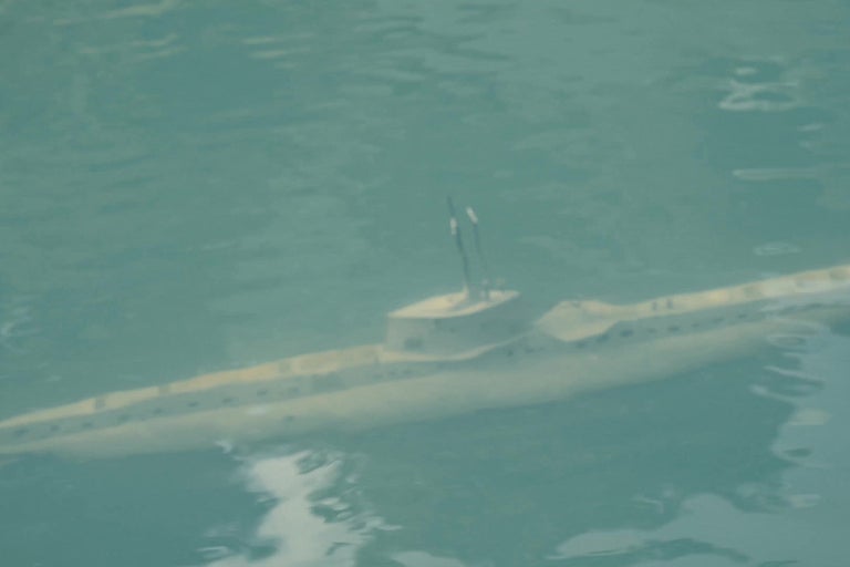 Model ponorky vo vode