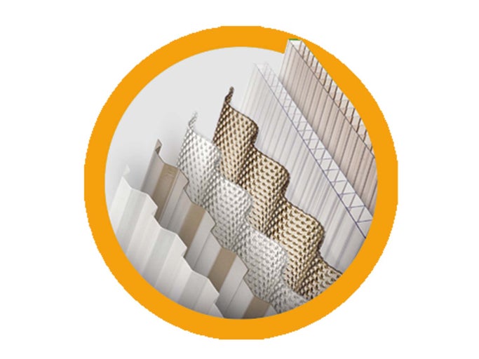 Priečny rez rôznymi plastovými strešnými krytinami