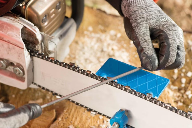 Ako nabrúsiť reťazovú pílu