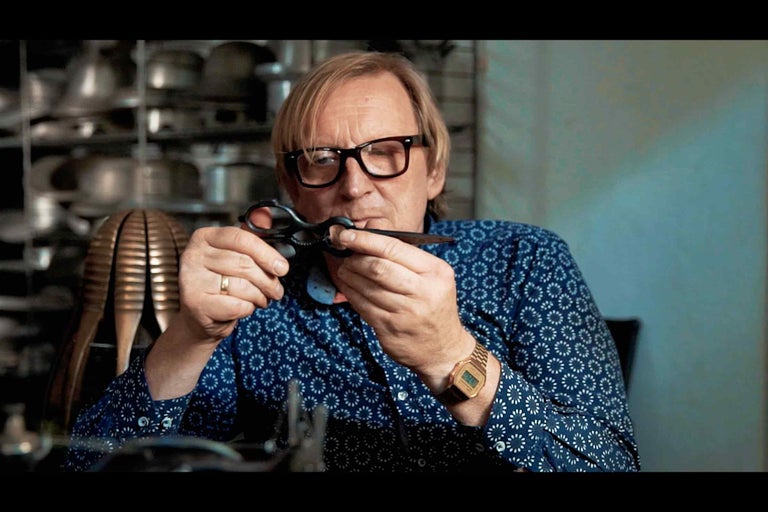 MACHER Stories 014: Krátke nožnice