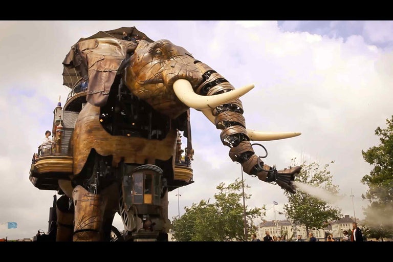 MACHER Teaser: Vysnívané stroje