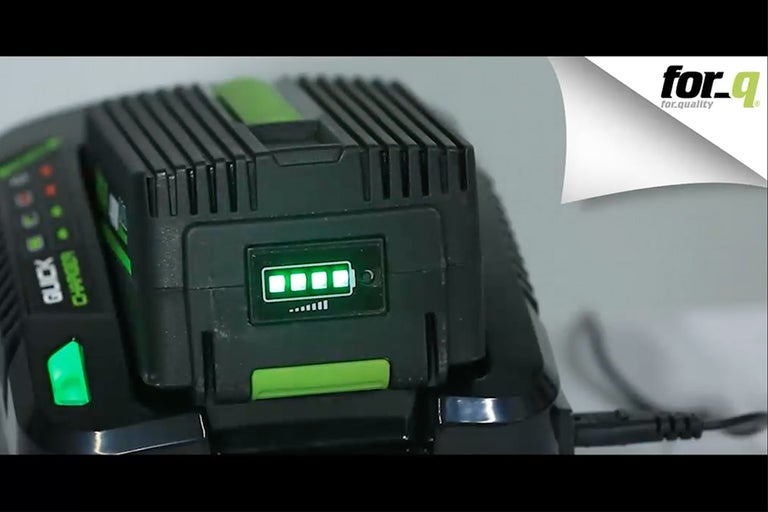Nabíjačka batérií s indikátorom stavu batérie
