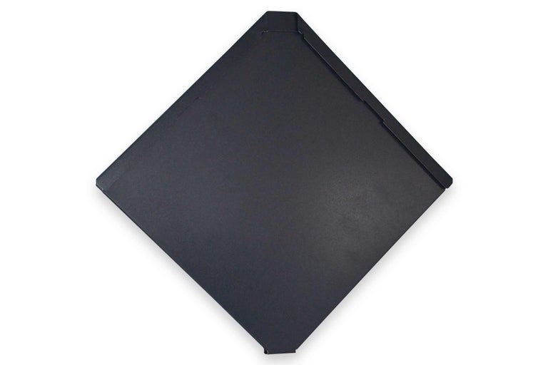 Štvorcová krycia doska z kovu