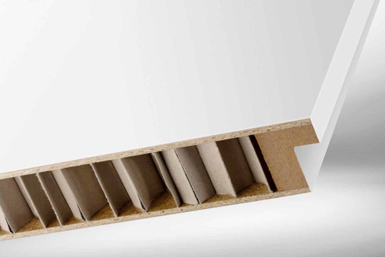 Ľahká stavebná doska s voštinovou štruktúrou jadra