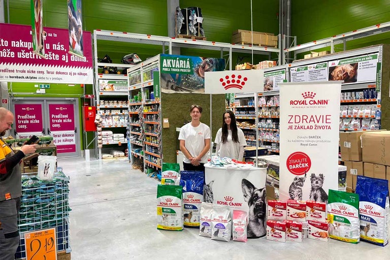 Zastavte sa pri stánku krmiva Royal Canin