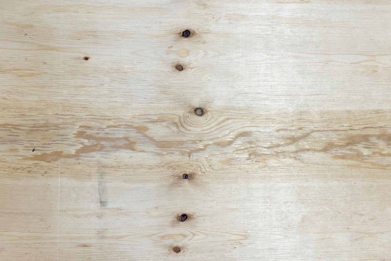 Drevená doska so sukmi