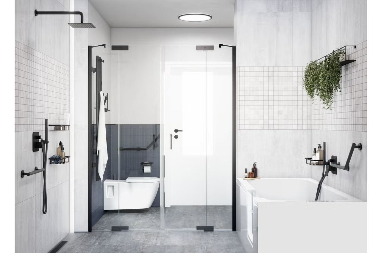 Kúpeľňa so sprchou, toaletou, vaňou a umývadlom