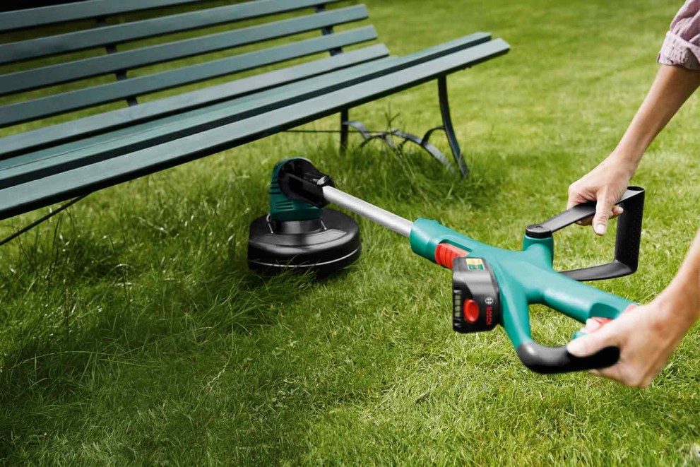 Aku vyžínač Bosch Aku vyžínač Bosch