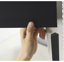 Montáž čiernej žalúzie