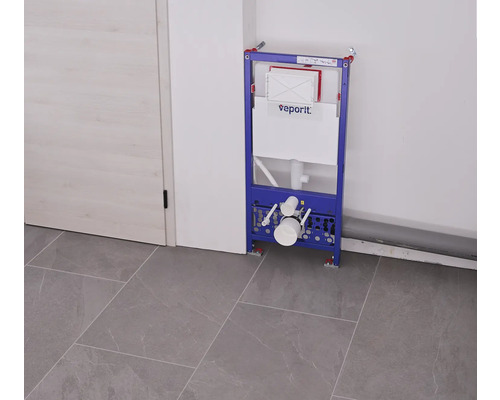 Predstenový inštalačný prvok pre závesné WC s nádržkou a montážnym rámom