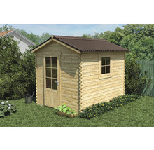 Záhradný domček z dreva s oknom a dverami v záhrade