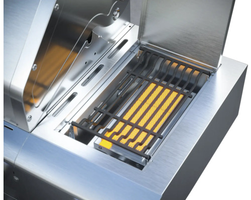 Detail plynového grilu s grilovacím roštom