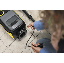 Priehradka na kábel na čistiaci extraktor so zástrčkou