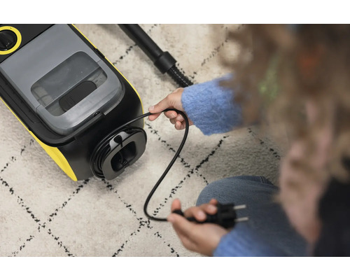 Priehradka na kábel na čistiaci extraktor so zástrčkou