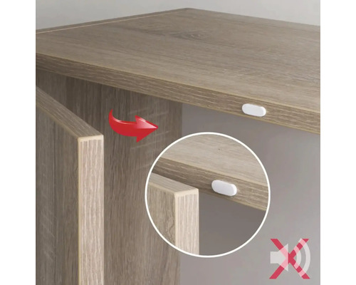 Detailný záber nábytku s tlmenými pántmi pre tiché zatváranie