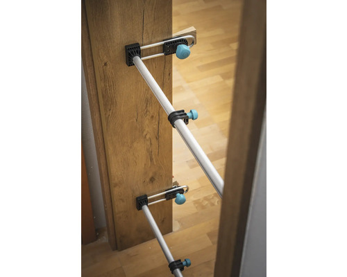 Rozpera dverí na upevnenie dverových zárubní