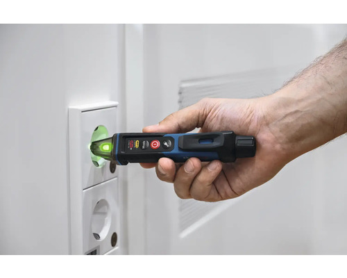 Skúšačka napätia pri použití na zásuvke