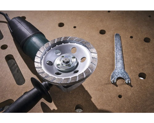 Uhlová brúska s diamantovým hrncovým kotúčom a kľúčom