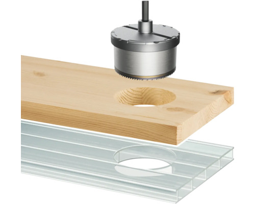 Dierovka vŕta otvor do dreva a plastu