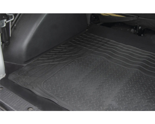 Čierna gumová podlahová rohož do interiéru vozidla s vrúbkovaným vzorom
