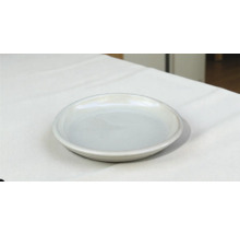 Keramický tanier na látke