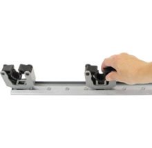 Lišta držiaka náradia s rukou vkladajúcou držiak