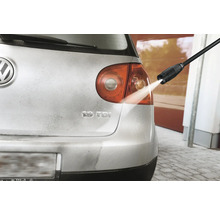 Čistenie auta pomocou vysokotlakového čističa