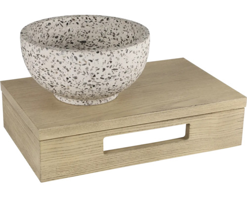 Dekoračná misa na drevenej krabici