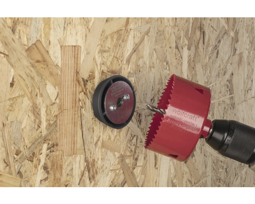 Wolfcraft dierovacia píla s vodiacim vrtákom a upínaním na drevenej doske