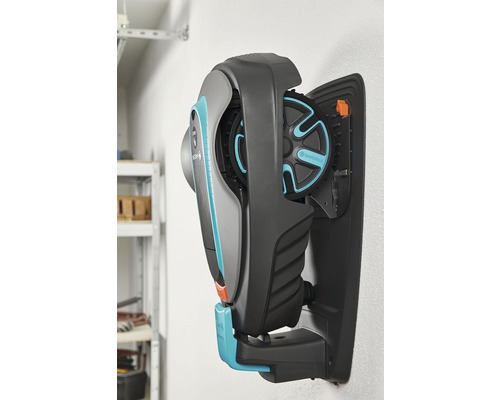 Držiak na stenu garáže pre robotickú kosačku Gardena na uskladnenie