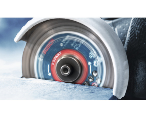 Rozbrusovačka pri práci