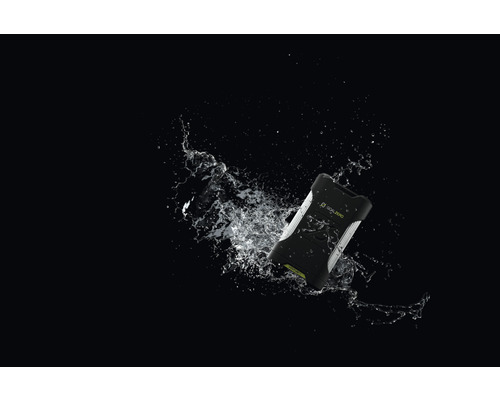 Logo Goal Zero so striekajúcou vodou