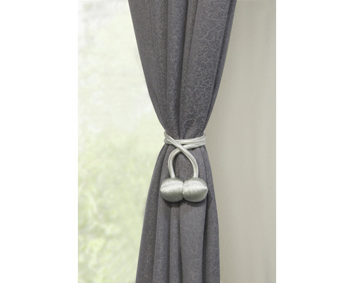 Sivý záves so šnúrovým držiakom