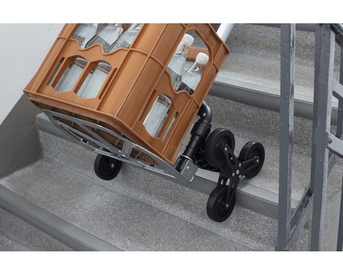 Schodolez schodiskový vozík s prepravkou nápojov na schodoch