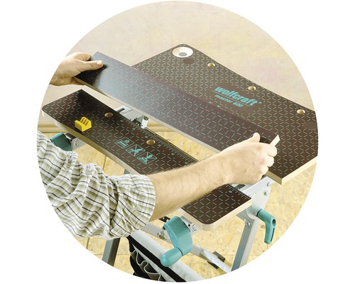 Pracovný stôl s upínacou funkciou v prevádzke