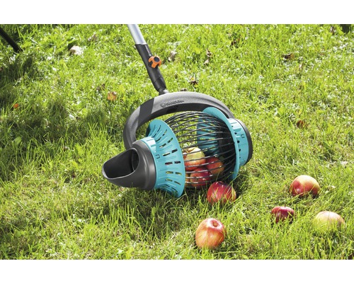 Zberač jabĺk na zber padaného ovocia v záhrade