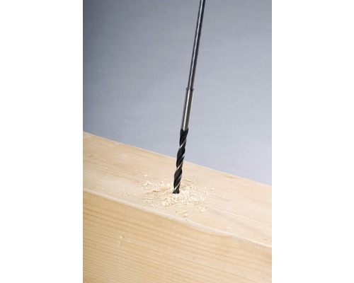 Vrták do dreva vŕta otvor do dreva