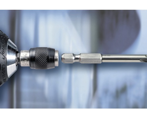 Akumulátorový skrutkovač s držiakom bitov a bitom