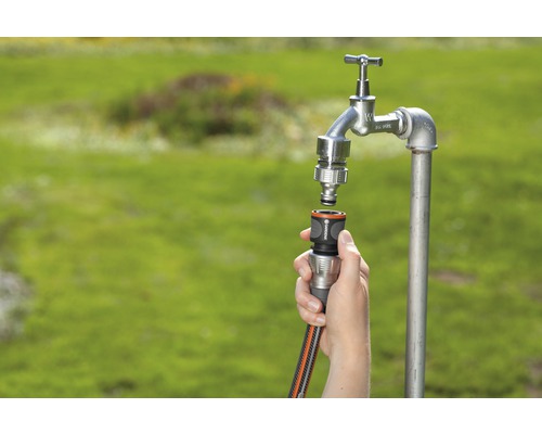 Pripojenie záhradného kohútika s hadicovou prípojkou a záhradnou hadicou