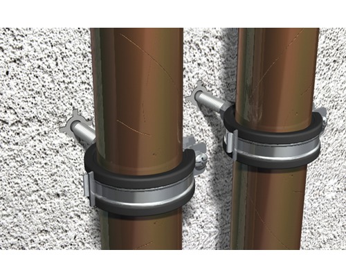 Potrubie upevnené k stene pomocou rúrkových spôn