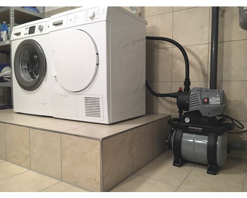 Práčka, sušička a domáca vodáreň v technickej miestnosti