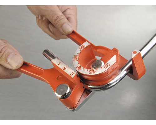 Ohýbačka rúrok sa používa na ohýbanie kovovej rúrky.