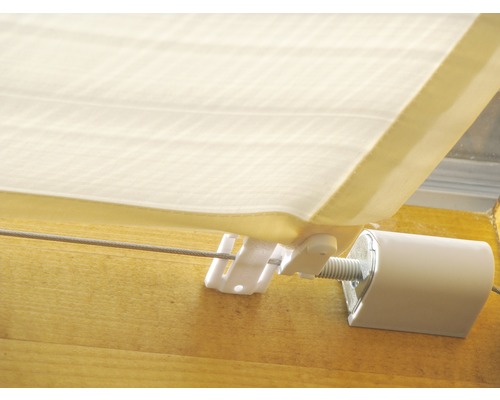 Detailný pohľad na roletu s príslušenstvom