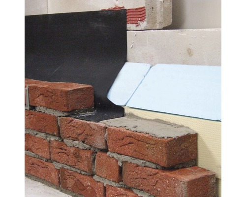 Detail murovanej steny s hydroizoláciou a izoláciou