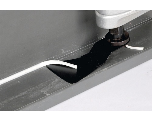 Rúrka je odrezaná rezačkou rúrok