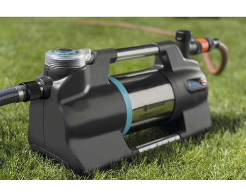 Záhradné čerpadlo Gardena na zavlažovanie záhrady na trávniku