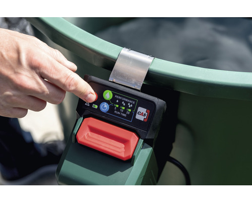 Detailný pohľad na elektronické ovládanie záhradného čerpadla s príslušným ovládaním