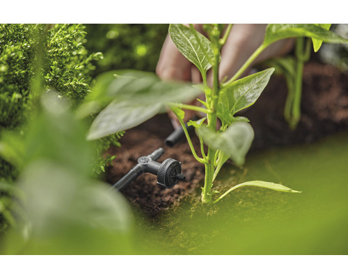 Kvapková závlaha s regulačným a uzatváracím ventilom pre rastliny