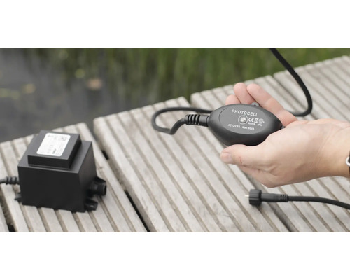 Transformátor so stmievačom pre vonkajšie osvetlenie