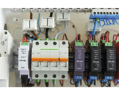 Poistková skrinka s meračmi energie Shelly a ističmi